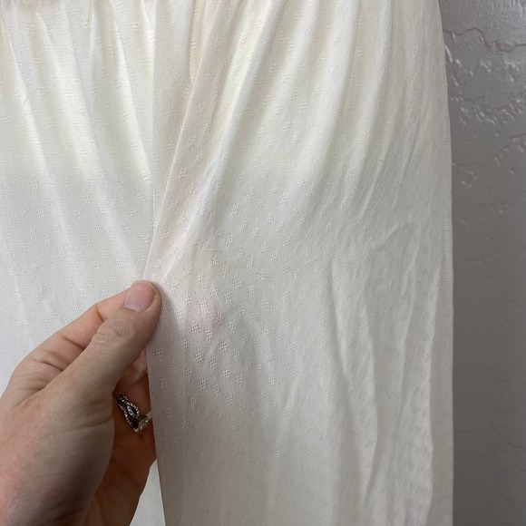 ASTR Cream White Lace Maxi Dress Size Medium - Picture 9 of 15